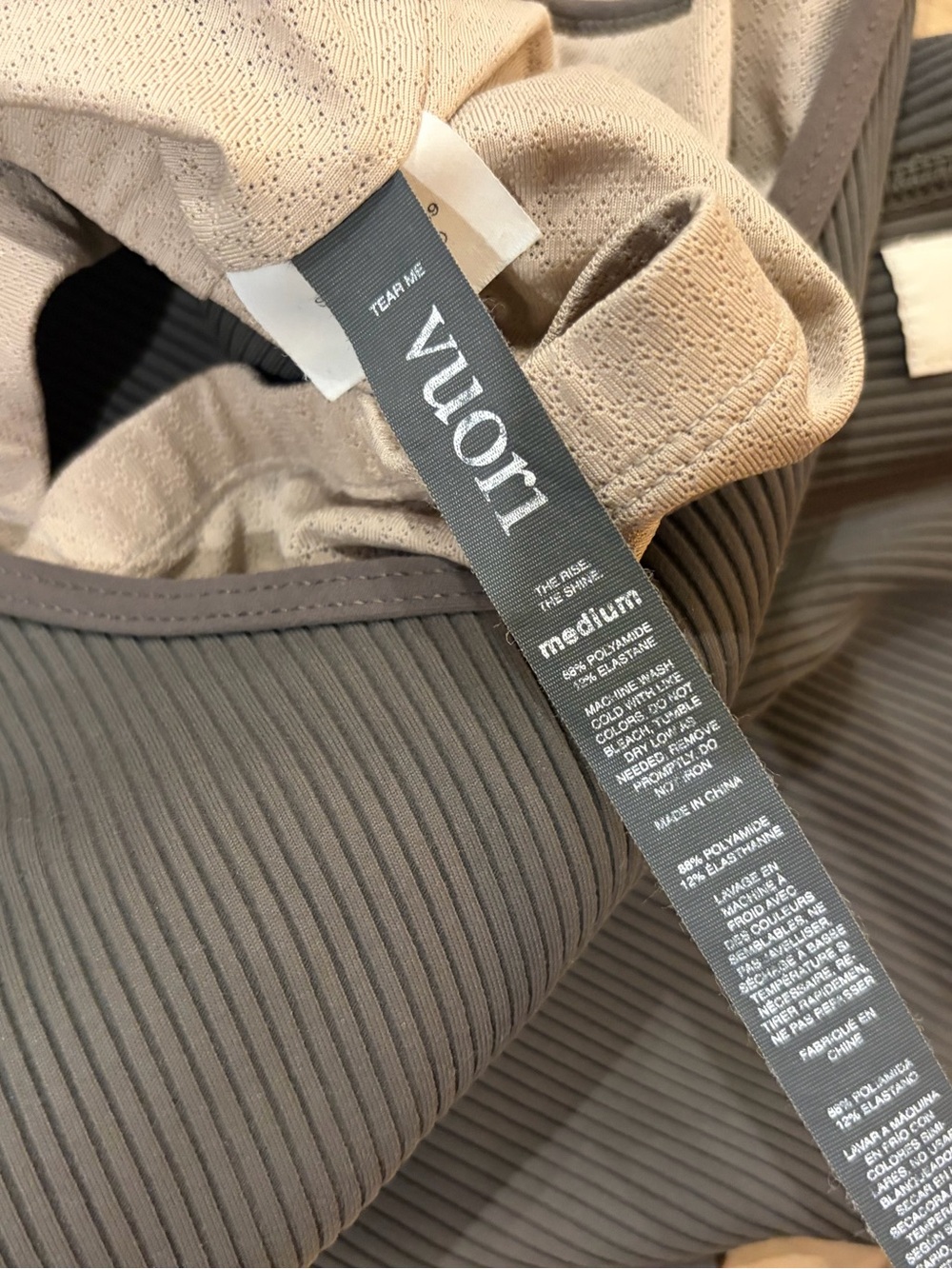Vuori rib crop tank top olive green size Medium - Picture 3 of 3